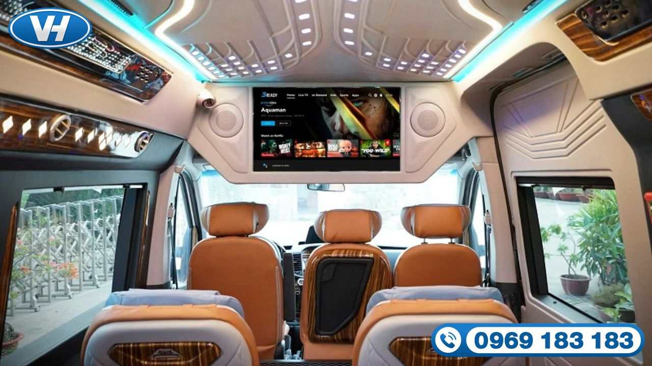 Vân Hải cung cấp các dịch vụ cho thuê xe 16 chỗ Hyundai Limousine VIP